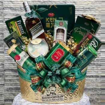 Mua Giỏ Quà Rượu Johnnie Walker Green Label giá rẻ